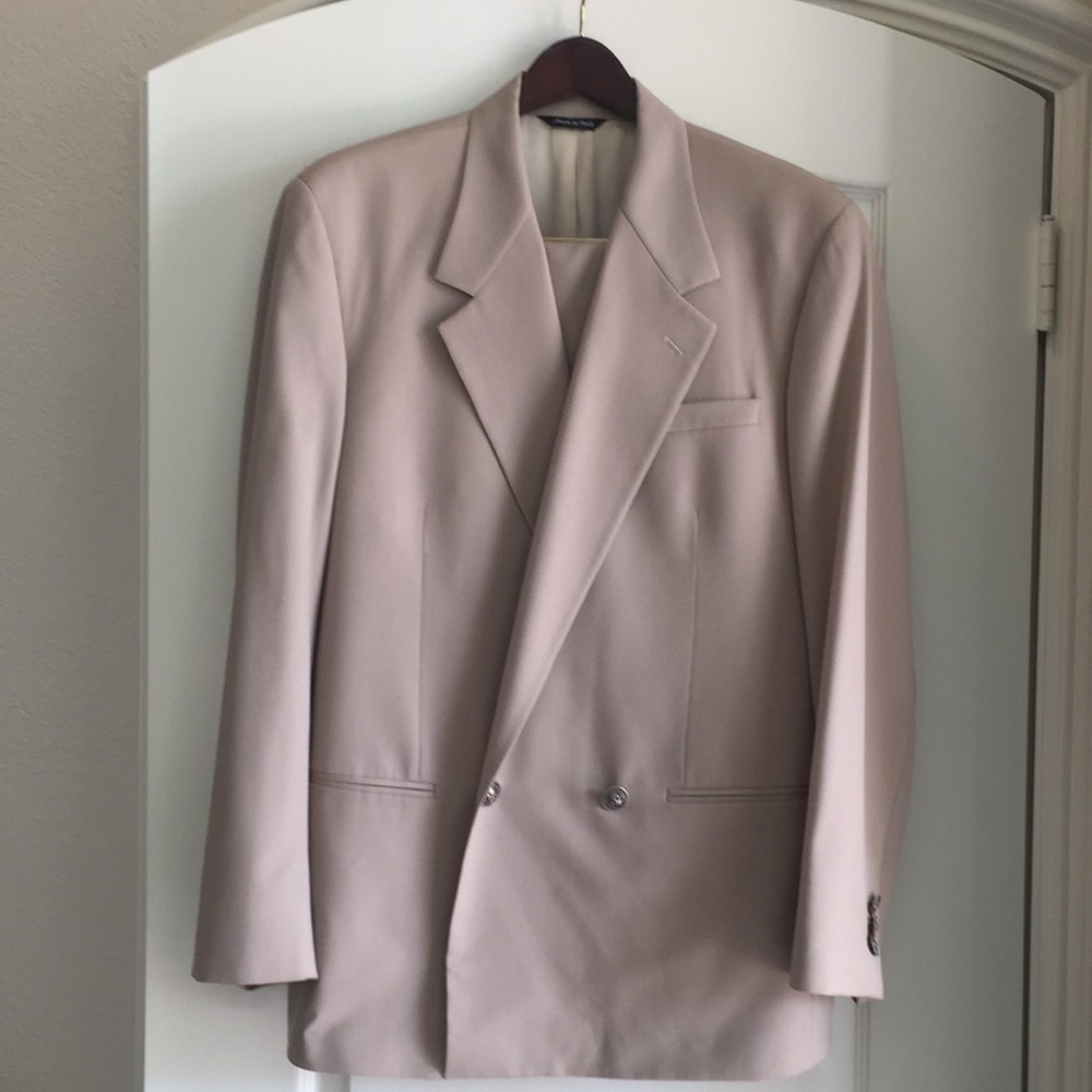 Suit